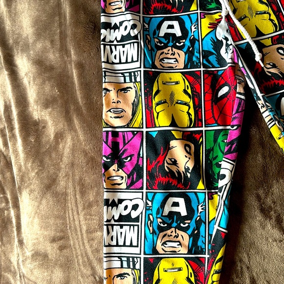 Marvel Comics Jogger Pants - Picture 3 of 5